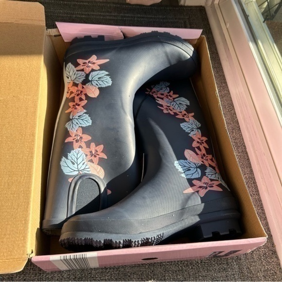 💋NEW Serra rain boots 👢 floral navy 9 - Picture 10 of 16